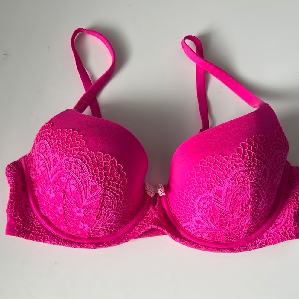 Victoria's Secret Pink Lace Lined Demi Body by‎ Victoria Bra